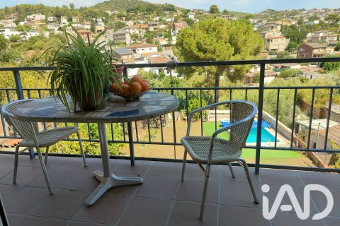 Villa de 3 dormitorios en venta en Sant Vicenc Dels Horts, Barcelona, Cataluña, Spain № 8821 - foto 5