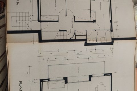 Villa de 3 dormitorios en venta en Sant Vicenc Dels Horts, Barcelona, Cataluña, Spain № 8821 - foto 4