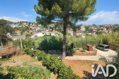 Villa de 3 dormitorios en venta en Sant Vicenc Dels Horts, Barcelona, Cataluña, Spain № 8821 - foto 8