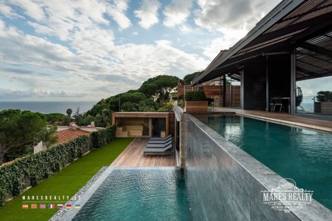 Villa de 6 dormitorios en venta en Lloret de Mar, Gerona, Cataluña, Spain № 991 - foto 11