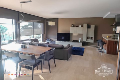 Купить виллу в Льорет-де-Мар, Испания с 5 спален, 350м², № 992 - фото 8