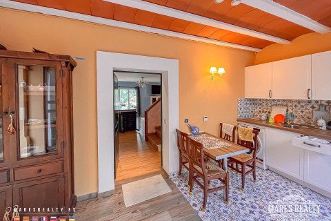 Villa de 4 dormitorios en venta en Tossa de Mar, Gerona, Cataluña, Spain № 994 - foto 18