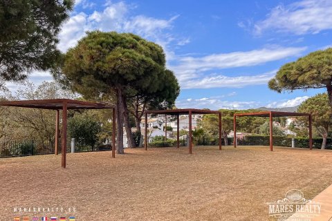 Villa de 4 dormitorios en venta en Tossa de Mar, Gerona, Cataluña, Spain № 994 - foto 5