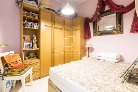 Apartamento de 4 dormitorios en venta en Barcelona, Cataluña, Spain № 7143 - foto 16