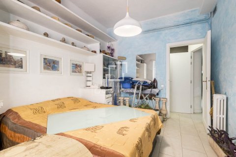 Apartamento de 4 dormitorios en venta en Barcelona, Cataluña, Spain № 7143 - foto 19