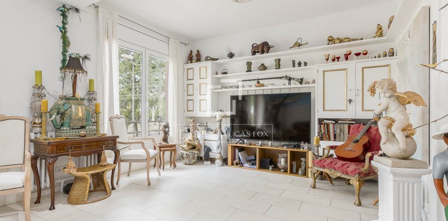 Apartamento de 4 dormitorios en venta en Barcelona, Cataluña, Spain № 7143