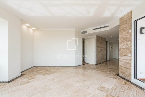 Apartamento de 3 dormitorios en venta en Barcelona, Cataluña, Spain № 7142 - foto 27