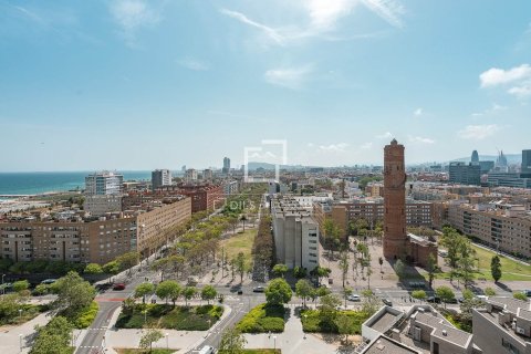 Apartamento de 3 dormitorios en venta en Barcelona, Cataluña, Spain № 7142 - foto 18