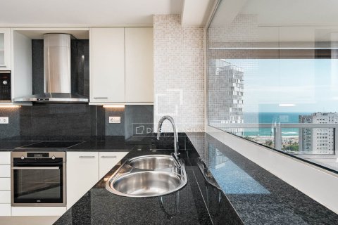 Apartamento de 3 dormitorios en venta en Barcelona, Cataluña, Spain № 7142 - foto 21