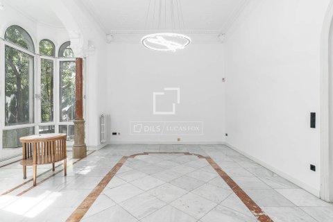Купить квартиру в Барселона, Испания с 3 спальни, 149м², № 7144 - фото 29