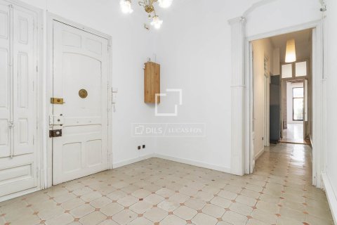 Купить квартиру в Барселона, Испания с 3 спальни, 149м², № 7144 - фото 23
