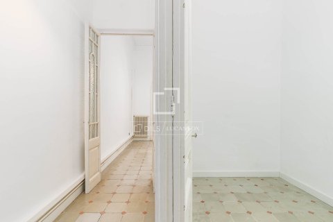 Купить квартиру в Барселона, Испания с 3 спальни, 149м², № 7144 - фото 15