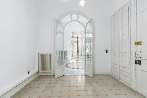 Купить квартиру в Барселона, Испания с 3 спальни, 149м², № 7144 - фото 22