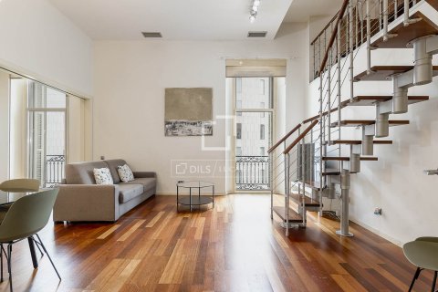 4 bedrooms apartment for sale in Barcelona, Catalonia, Spain № 3799 - photo 3