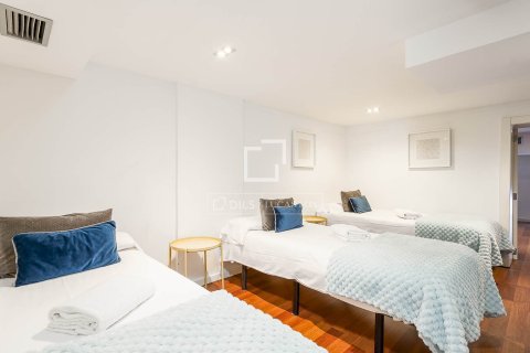 4 bedrooms apartment for sale in Barcelona, Catalonia, Spain № 3799 - photo 22