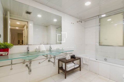 4 bedrooms apartment for sale in Barcelona, Catalonia, Spain № 3799 - photo 19