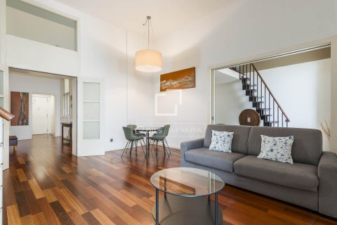 4 bedrooms apartment for sale in Barcelona, Catalonia, Spain № 3799 - photo 4