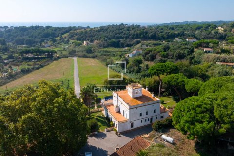 13 bedrooms villa for sale in Arenys de Mar, Barcelona, Catalonia, Spain № 3797 - photo 2