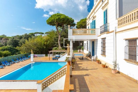 13 bedrooms villa for sale in Arenys de Mar, Barcelona, Catalonia, Spain № 3797 - photo 6