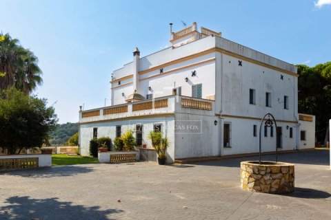 13 bedrooms villa for sale in Arenys de Mar, Barcelona, Catalonia, Spain № 3797 - photo 23