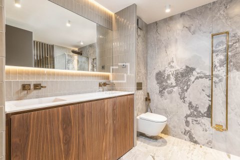 Apartamento de 6 dormitorios en venta en Barcelona, Cataluña, Spain № 4346 - foto 29
