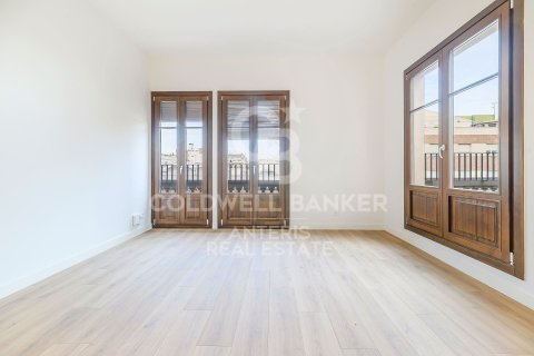 Ático de 2 dormitorios en venta en Barcelona, Cataluña, Spain № 5346 - foto 4
