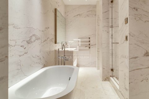 Купить квартиру в Барселона, Испания с 2 спальни, 186м², № 7265 - фото 8