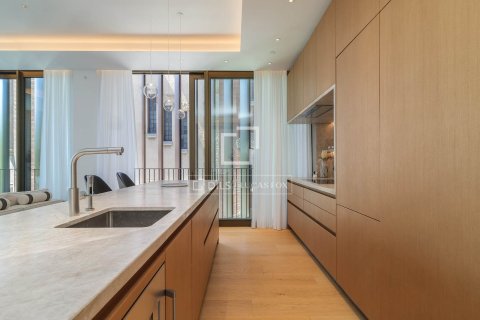Купить квартиру в Барселона, Испания с 2 спальни, 186м², № 7265 - фото 16