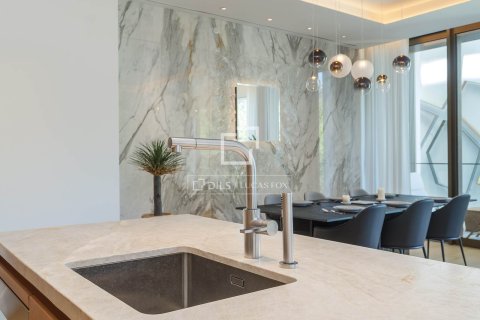 Купить квартиру в Барселона, Испания с 2 спальни, 186м², № 7265 - фото 13