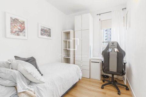 Купить квартиру в Барселона, Испания с 3 спальни, 97м², № 7266 - фото 23