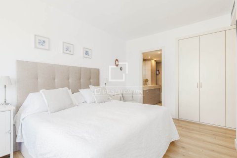 Купить квартиру в Барселона, Испания с 3 спальни, 97м², № 7266 - фото 26