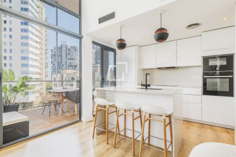 Купить квартиру в Барселона, Испания с 3 спальни, 97м², № 7266 - фото 4