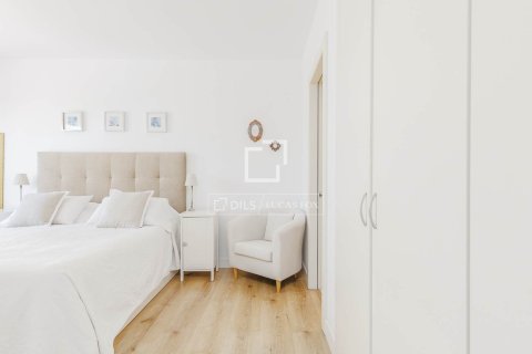 Купить квартиру в Барселона, Испания с 3 спальни, 97м², № 7266 - фото 28
