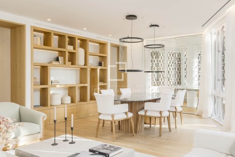 Apartamento de 5 dormitorios en venta en Barcelona, Cataluña, Spain № 4350 - foto 12