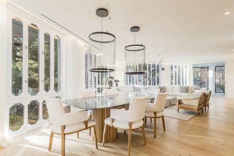 Apartamento de 5 dormitorios en venta en Barcelona, Cataluña, Spain № 4350
