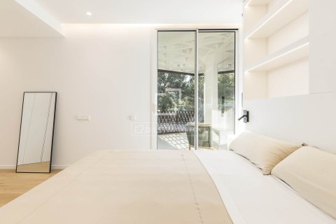 Apartamento de 5 dormitorios en venta en Barcelona, Cataluña, Spain № 4350 - foto 23