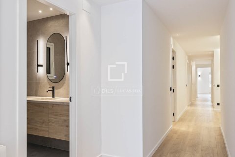 Купить квартиру в Барселона, Испания с 3 спальни, 152м², № 4349 - фото 24