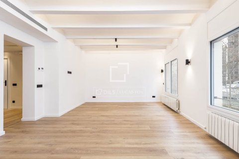 Купить квартиру в Барселона, Испания с 3 спальни, 152м², № 4349 - фото 5
