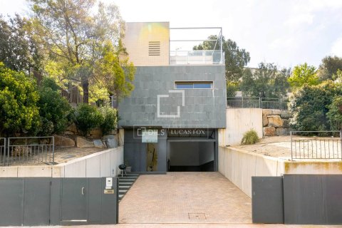Villa de 4 dormitorios en venta en Alella, Barcelona, Cataluña, Spain № 6528 - foto 28