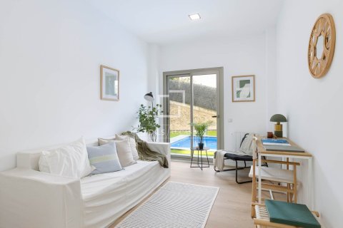 Villa de 4 dormitorios en venta en Alella, Barcelona, Cataluña, Spain № 6528 - foto 18