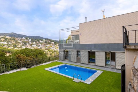 Villa de 4 dormitorios en venta en Alella, Barcelona, Cataluña, Spain № 6528 - foto 2