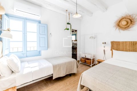 Villa de 3 dormitorios en venta en Sitges, Barcelona, Cataluña, Spain № 6527 - foto 25