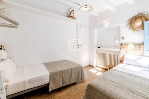 Villa de 3 dormitorios en venta en Sitges, Barcelona, Cataluña, Spain № 6527 - foto 26
