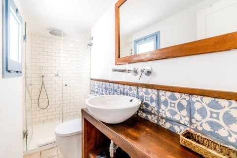Villa de 3 dormitorios en venta en Sitges, Barcelona, Cataluña, Spain № 6527 - foto 28