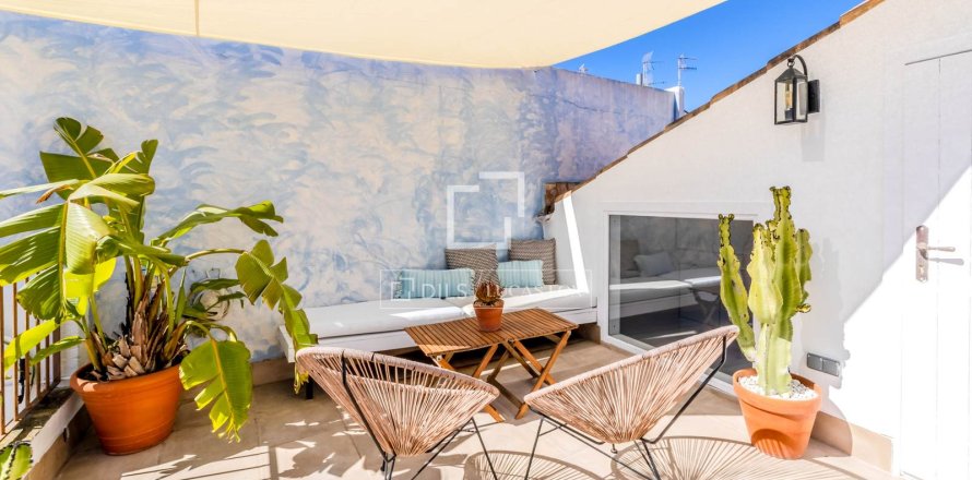 Villa de 3 dormitorios en venta en Sitges, Barcelona, Cataluña, Spain № 6527