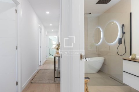 4 bedrooms villa for sale in Alella, Barcelona, Catalonia, Spain № 6530 - photo 13