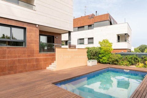 Villa de 6 dormitorios en venta en Bellaterra, Barcelona, Cataluña, Spain № 4370 - foto 2