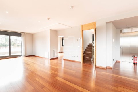 Villa de 6 dormitorios en venta en Bellaterra, Barcelona, Cataluña, Spain № 4370 - foto 29