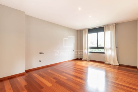 Villa de 6 dormitorios en venta en Bellaterra, Barcelona, Cataluña, Spain № 4370 - foto 21