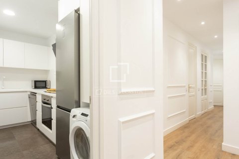 2 bedrooms apartment for sale in Barcelona, Catalonia, Spain № 7276 - photo 15